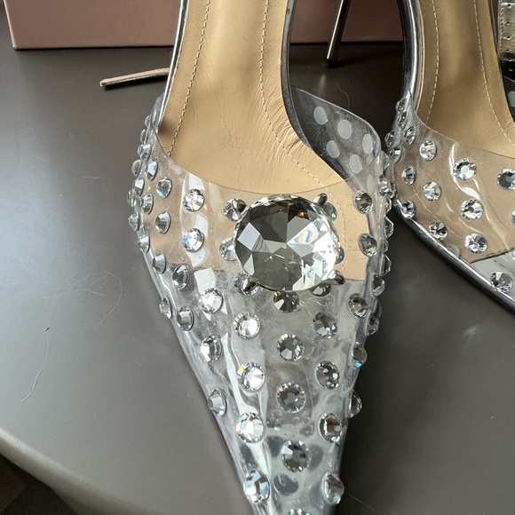 SOLD Mach & Mach Double Diamond Heels - Picture 6 of 9
